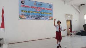 Apakah Kurikulum Pendidikan Kini Membuat Murid Enggan Membaca Puisi?